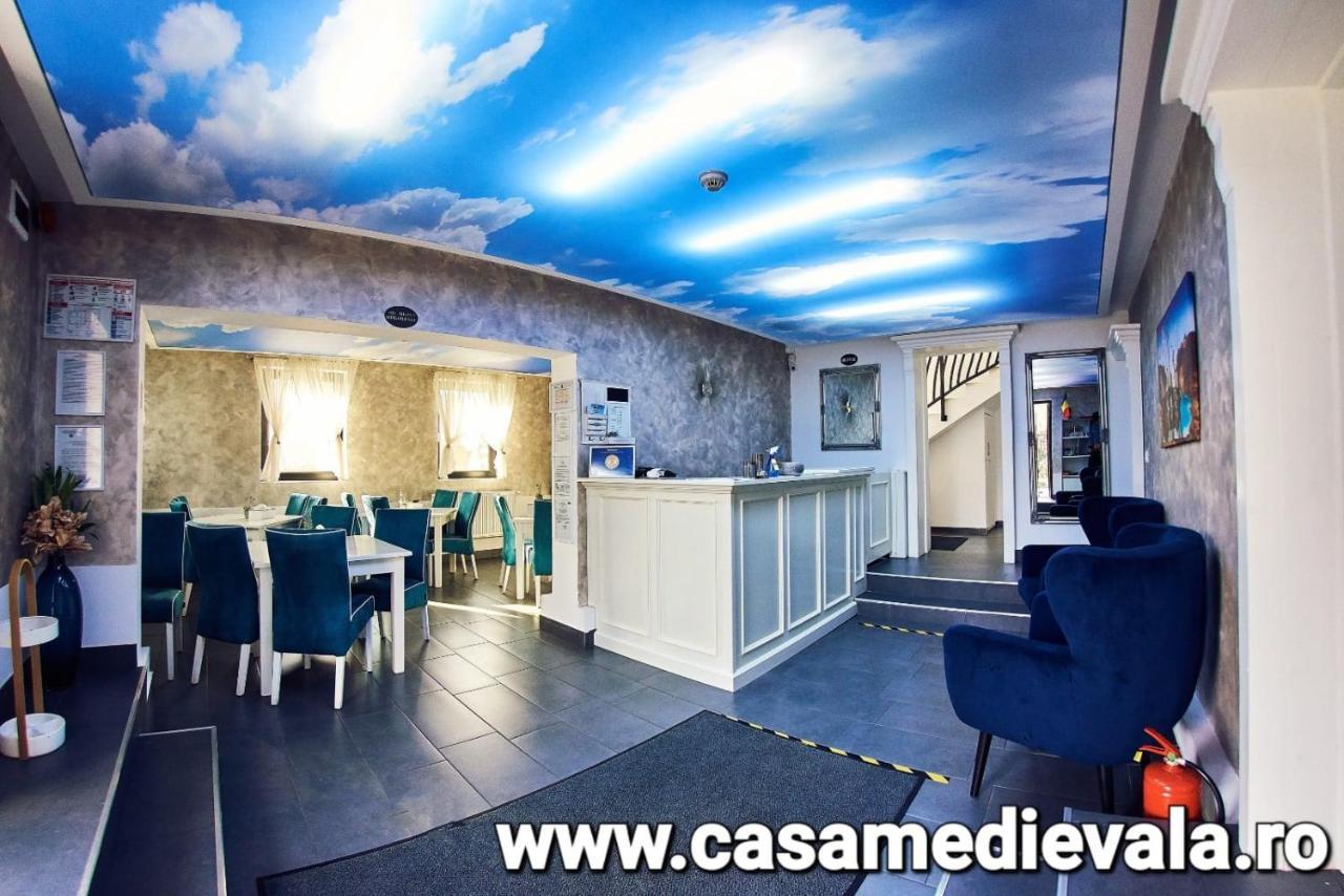 Boutique Hotel Casa Medievala Curtea de Argeş Buitenkant foto