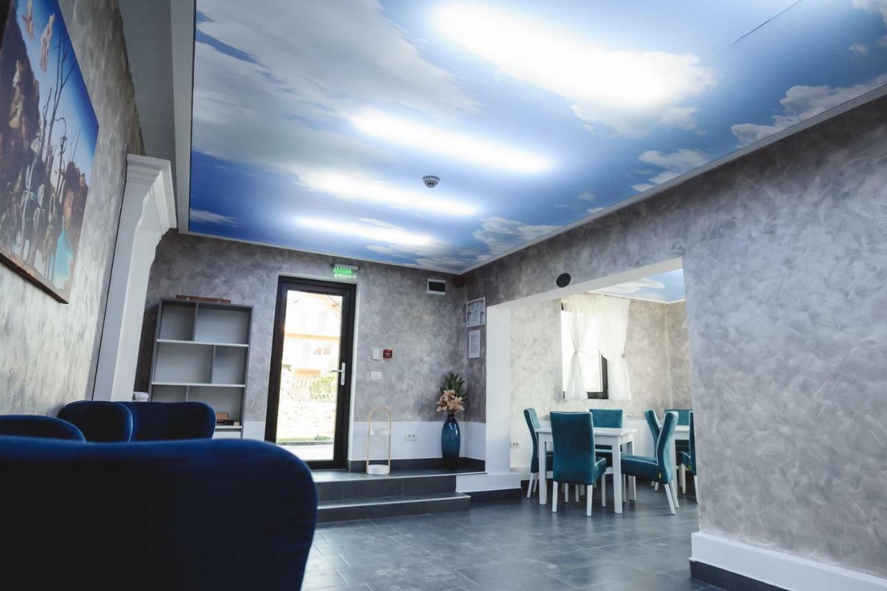 Boutique Hotel Casa Medievala Curtea de Argeş Buitenkant foto